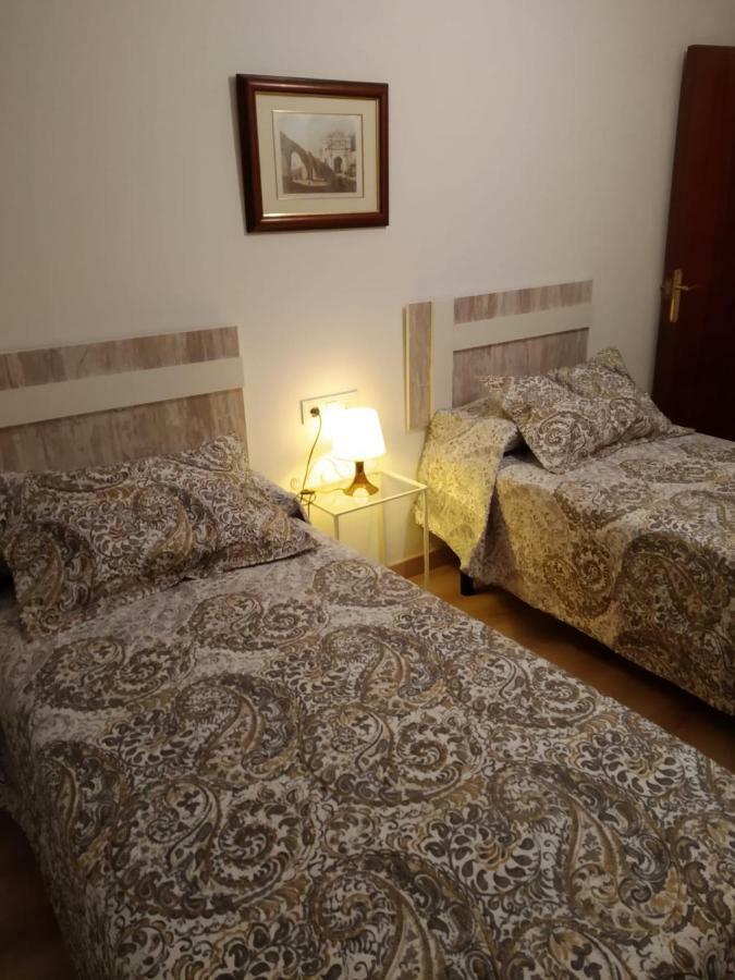 Nueva Vivienda/apartamento Completo En Apartamento Sevilla